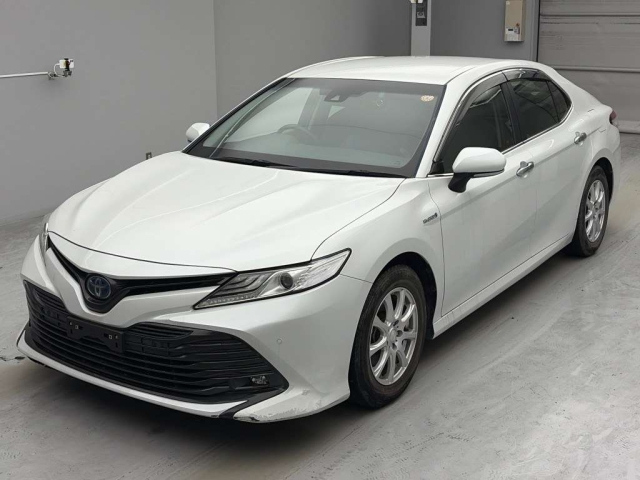 TOYOTA CAMRY — фото