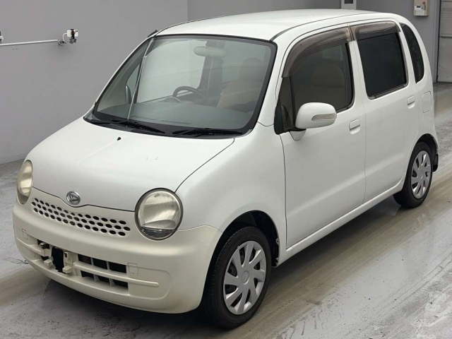 DAIHATSU MOVE — фото