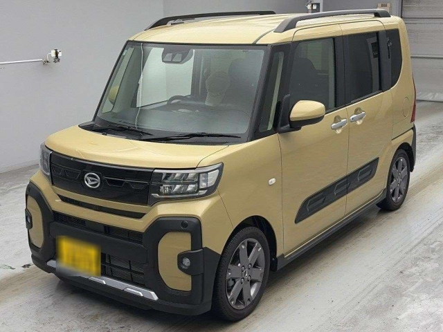 DAIHATSU TANTO — фото