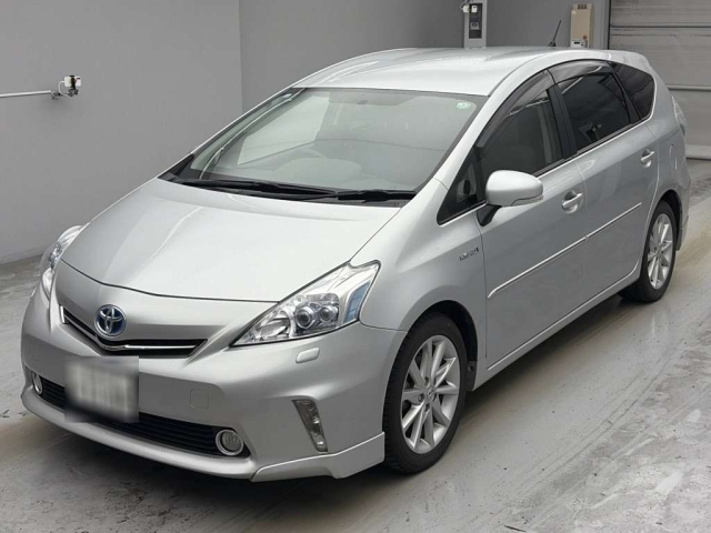 TOYOTA PRIUS — фото