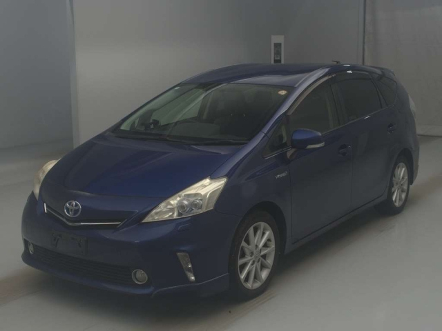 TOYOTA PRIUS — фото