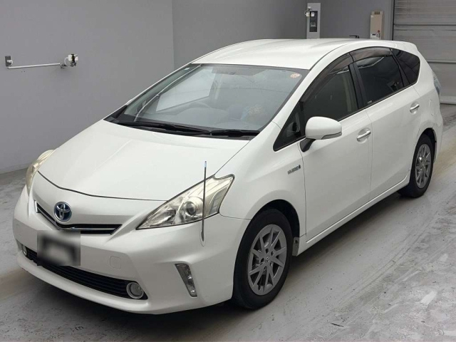 TOYOTA PRIUS — фото