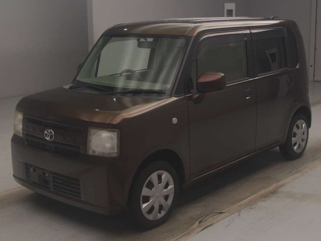 TOYOTA PIXIS — фото