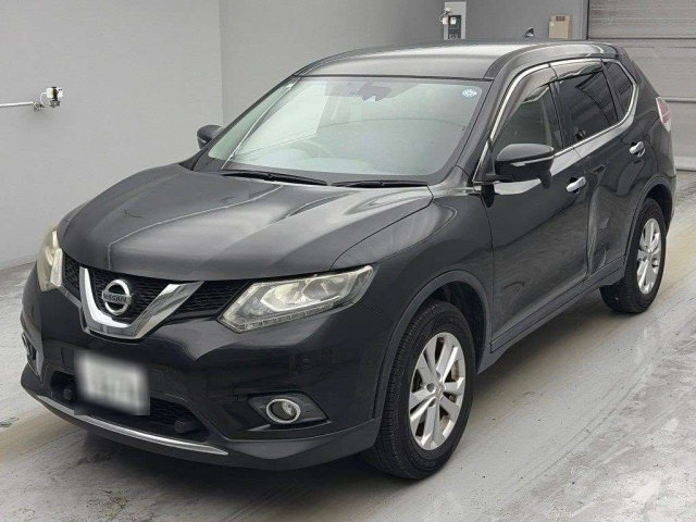 NISSAN X TRAIL — фото