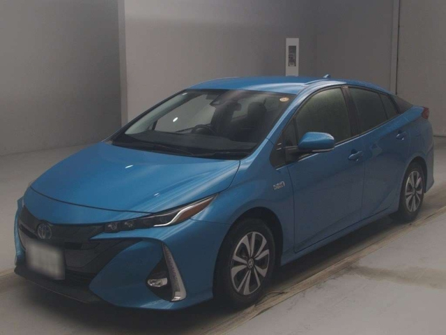 TOYOTA PRIUS — фото
