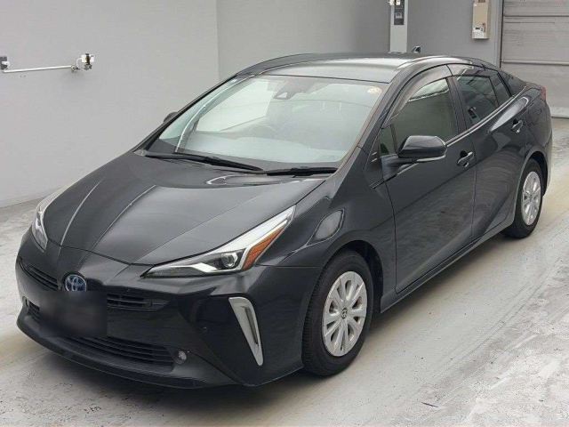 TOYOTA PRIUS — фото