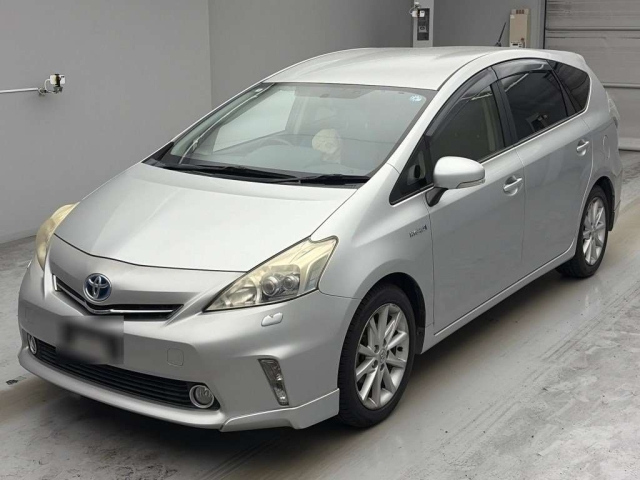 TOYOTA PRIUS — фото
