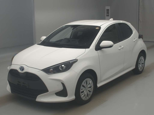 TOYOTA YARIS — фото