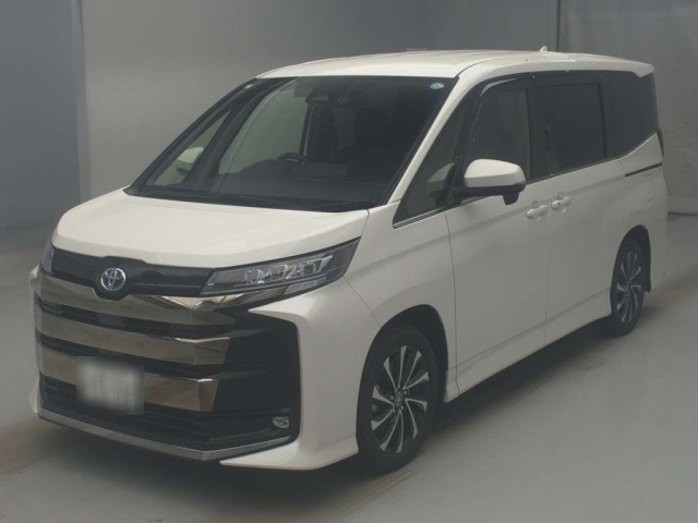 TOYOTA NOAH — фото