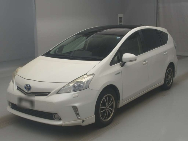 TOYOTA PRIUS — фото
