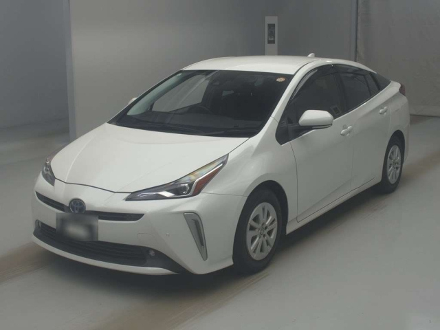 TOYOTA PRIUS — фото