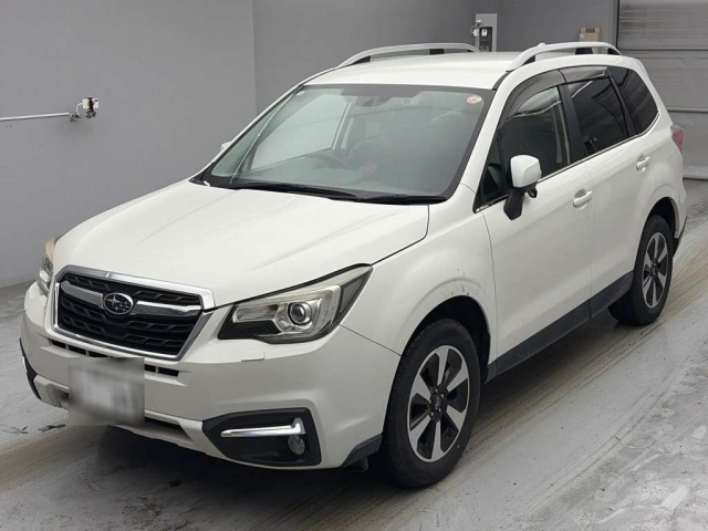 SUBARU FORESTER — фото