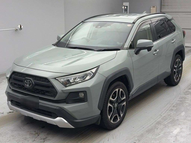 TOYOTA RAV4 — фото