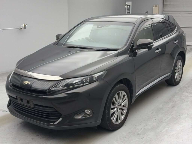 TOYOTA HARRIER — фото