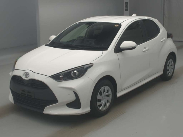 TOYOTA YARIS — фото