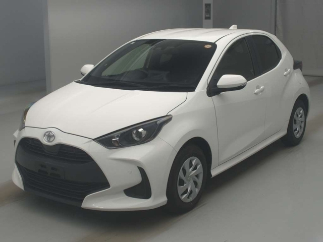 TOYOTA YARIS — фото