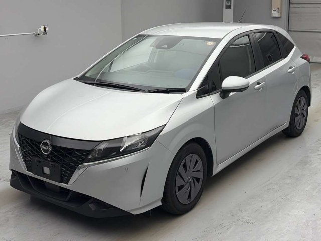 NISSAN NOTE — фото