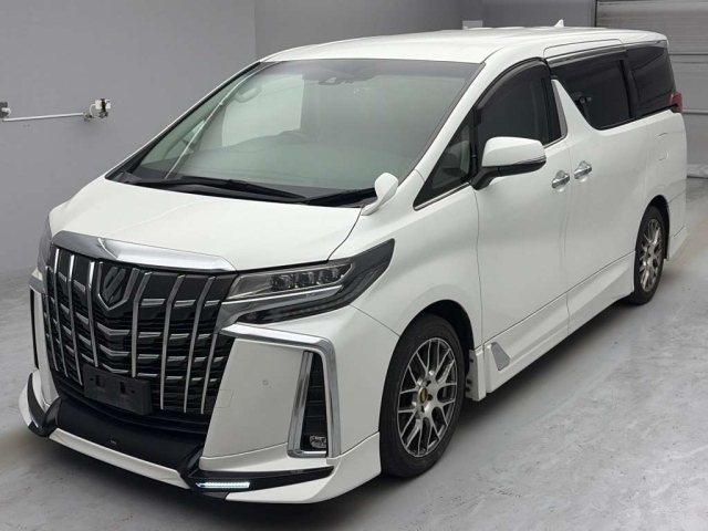 TOYOTA ALPHARD — фото