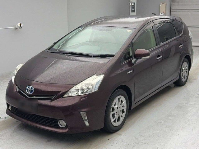 TOYOTA PRIUS — фото