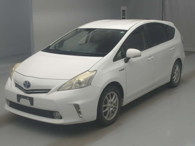 TOYOTA PRIUS — фото