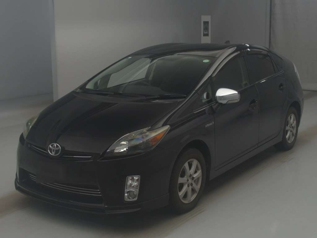 TOYOTA PRIUS — фото