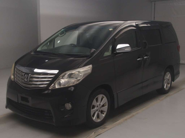 TOYOTA ALPHARD — фото