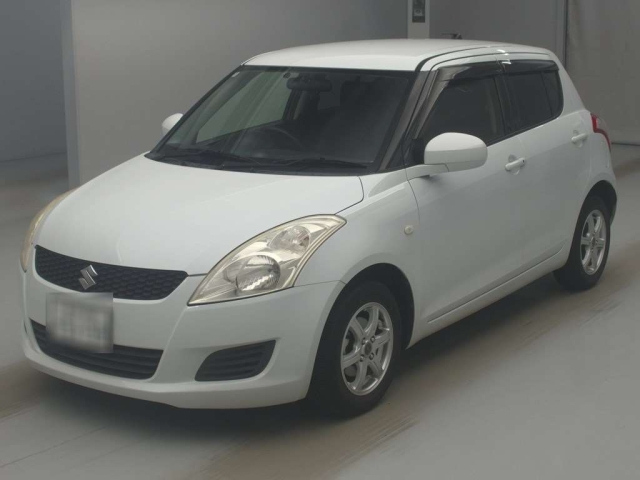SUZUKI SWIFT — фото