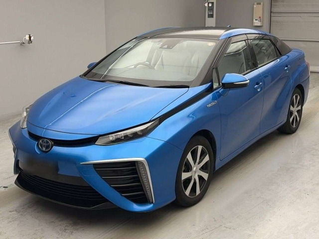 TOYOTA MIRAI — фото