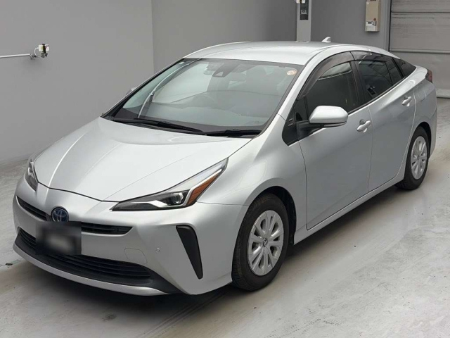 TOYOTA PRIUS — фото