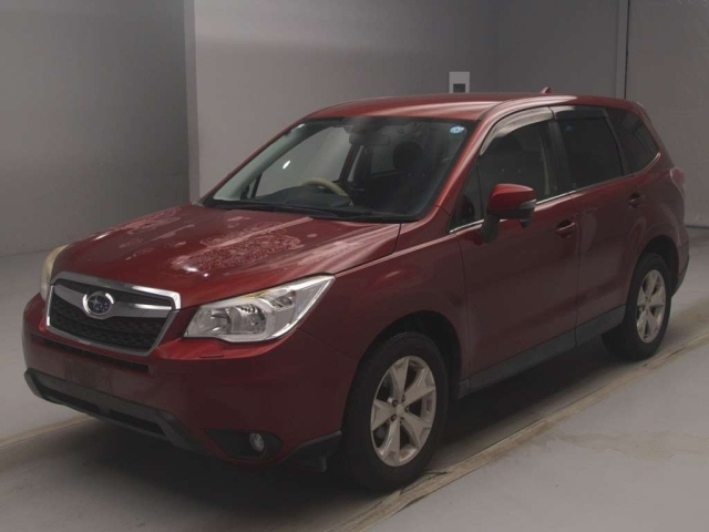 SUBARU FORESTER — фото