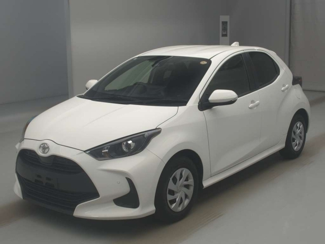 TOYOTA YARIS — фото