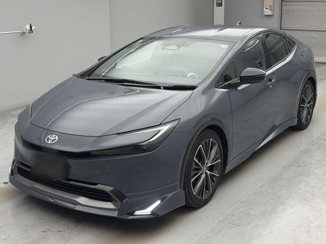 TOYOTA PRIUS — фото