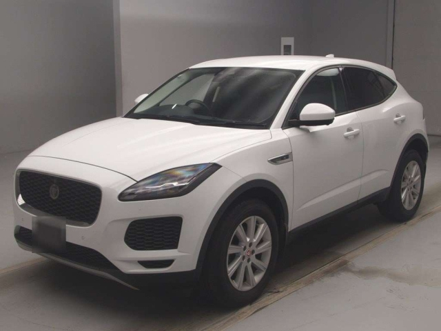 JAGUAR E PACE — фото