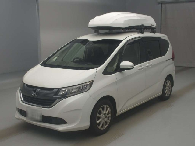 HONDA FREED — фото