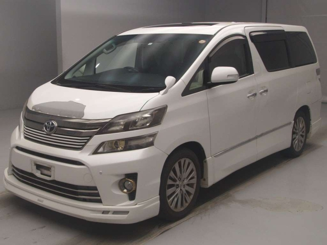 TOYOTA VELLFIRE — фото