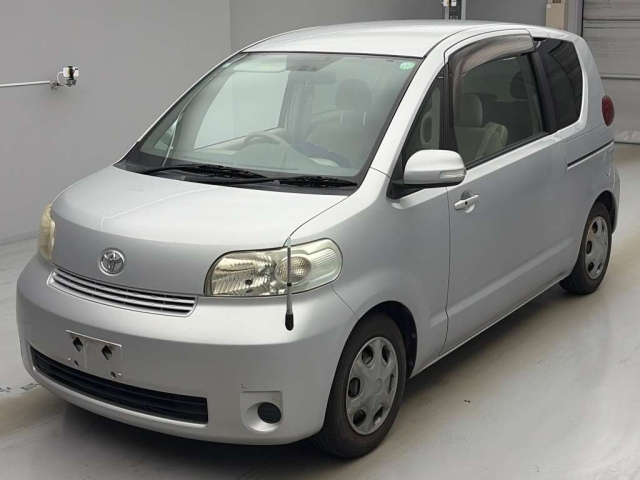 TOYOTA PORTE — фото