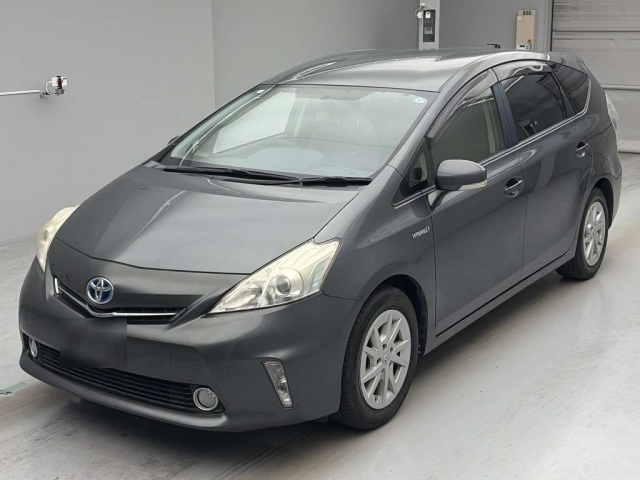 TOYOTA PRIUS — фото