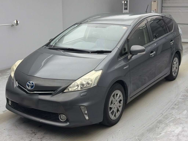 TOYOTA PRIUS — фото
