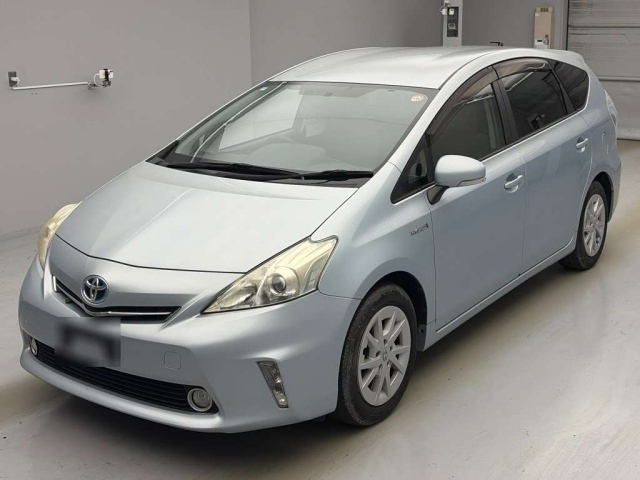 TOYOTA PRIUS — фото