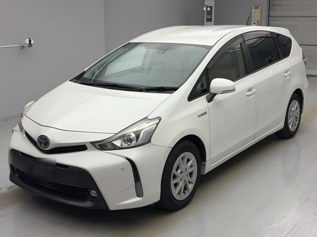 TOYOTA PRIUS — фото