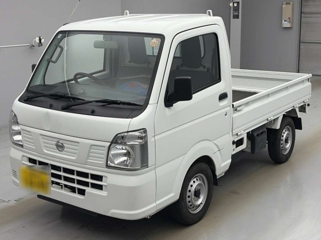 NISSAN CLIPPER — фото