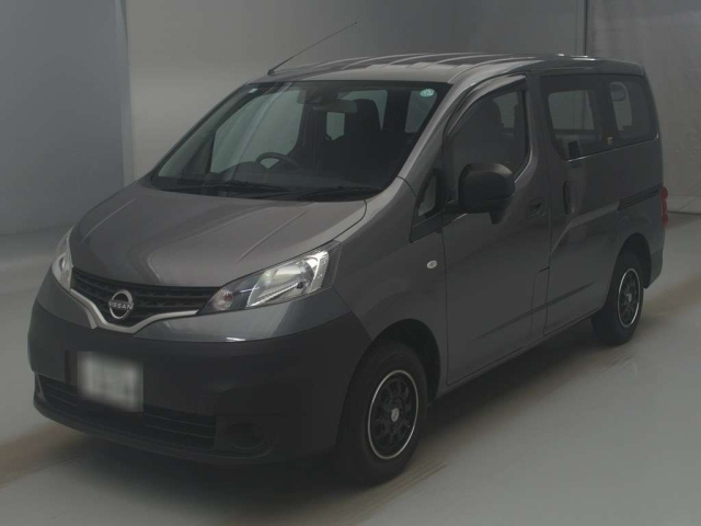 NISSAN NV200 — фото