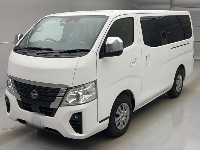 NISSAN CARAVAN — фото