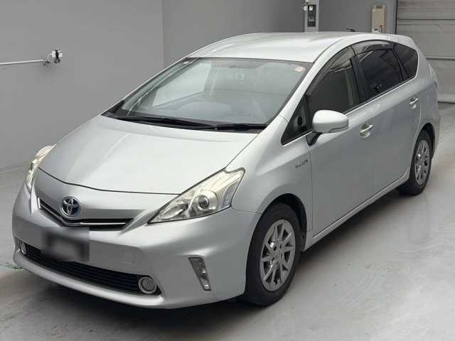 TOYOTA PRIUS — фото