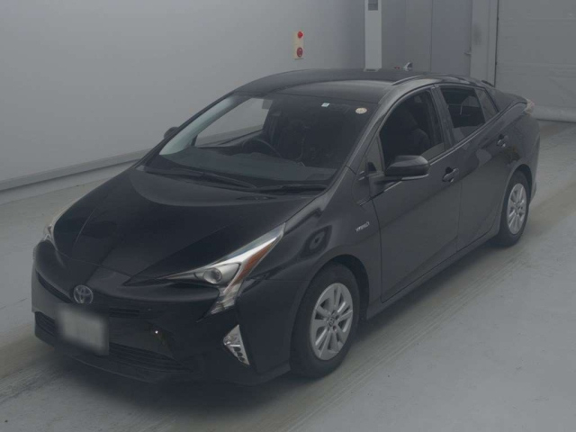 TOYOTA PRIUS — фото