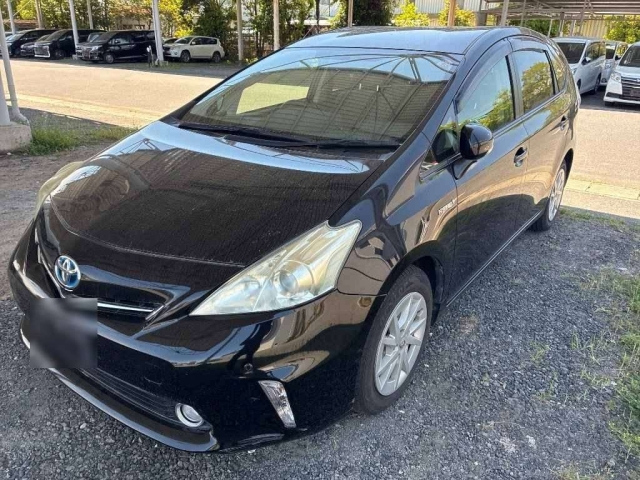 TOYOTA PRIUS — фото