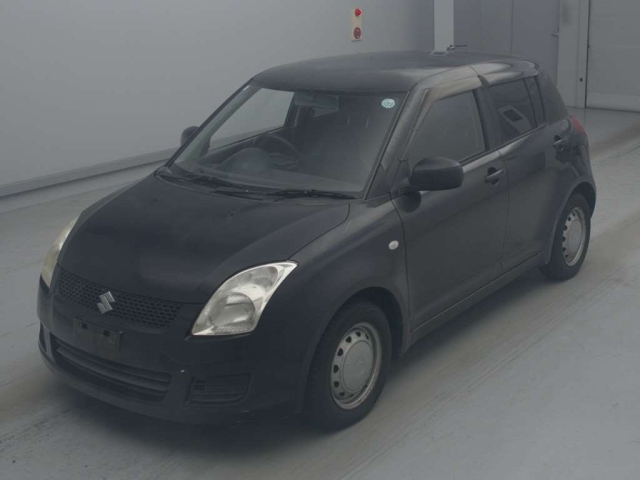SUZUKI SWIFT — фото