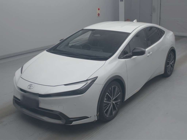 TOYOTA PRIUS — фото