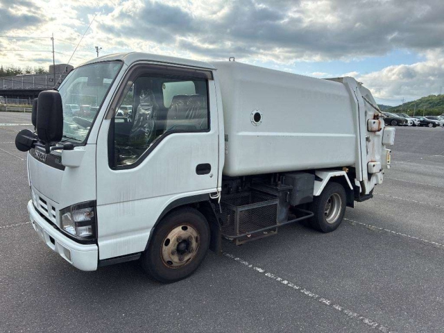 ISUZU ELF — фото