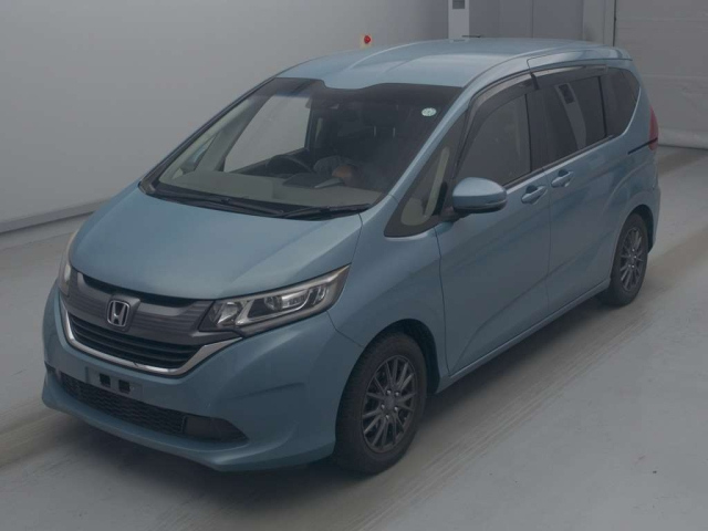 HONDA FREED — фото